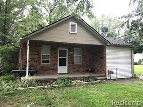 Building Photo - 33505 Kirby St