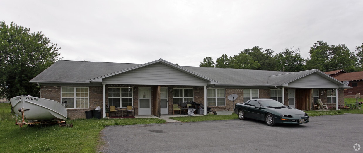 Building Photo - 1104 Old Knoxville Rd