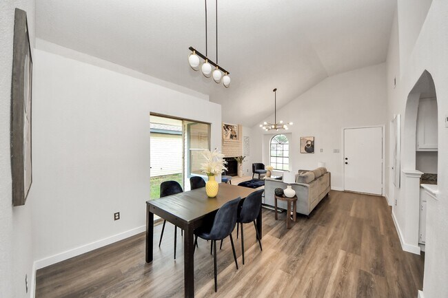 Foto del edificio - 11611 Highland Meadow Dr