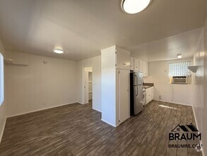 Building Photo - 15634 Leadwell St