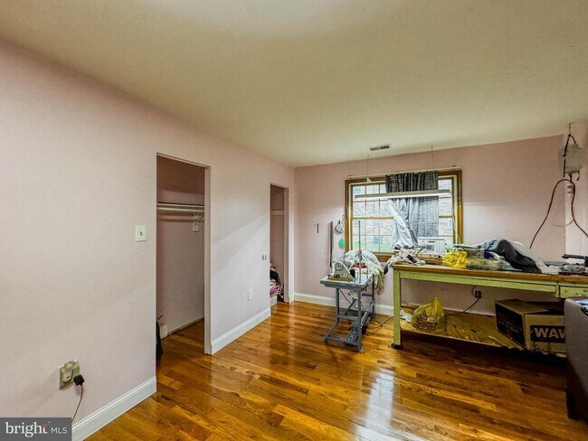 Foto del edificio - 1294 Cooper St