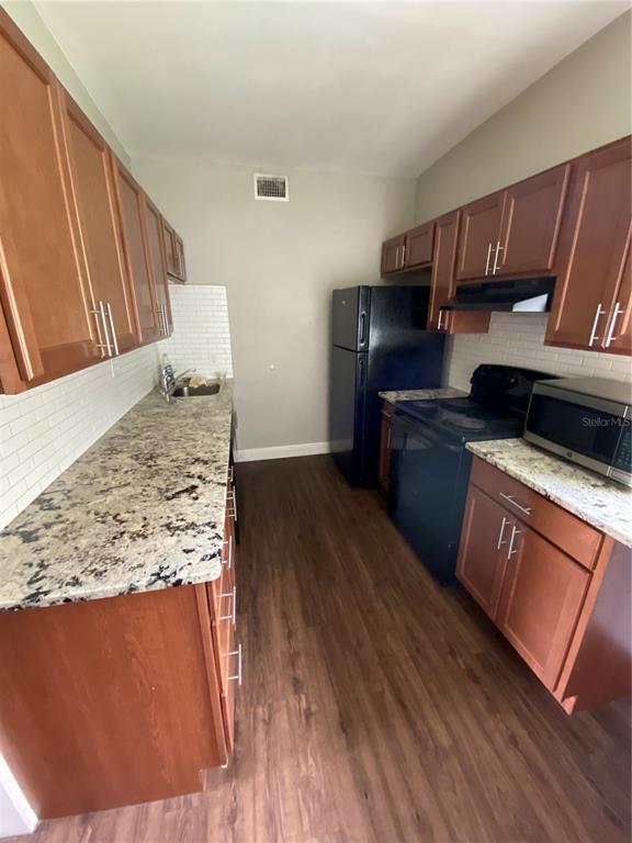 Building Photo - 103 Mayfair Cir