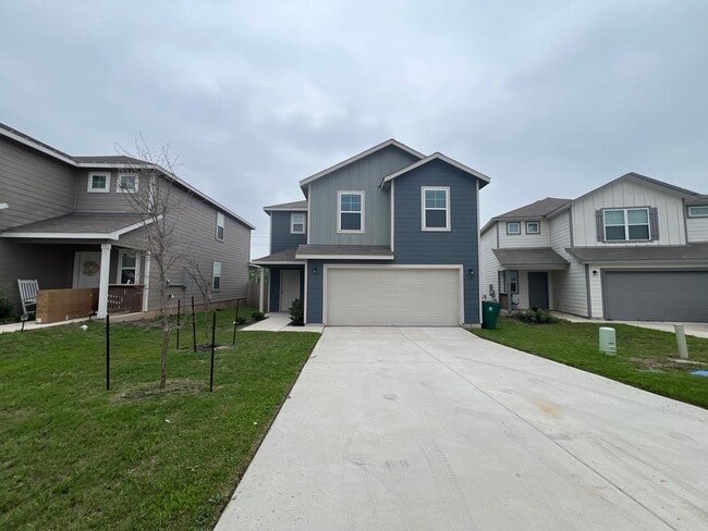Foto del edificio - Stunning 4 bdrm Two-Story in  NBTX