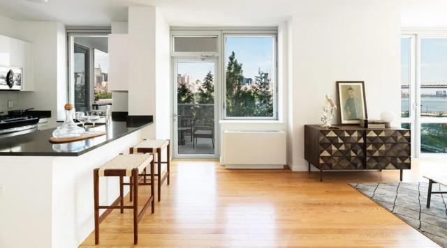 Building Photo - 2 bedroom in LONG ISLAND CITY NY 11109