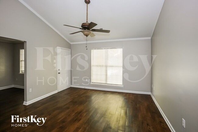 Foto del edificio - 12300 Danby Rd