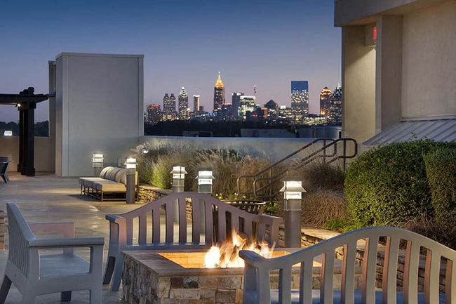 Foto del edificio - 2580 Piedmont Rd NE