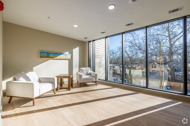 Salón del segundo piso - New Hampshire Lofts