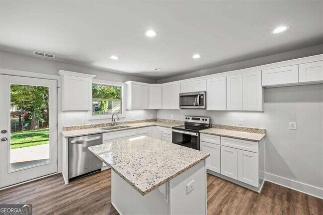 Building Photo - 5325 Cherokee Trail