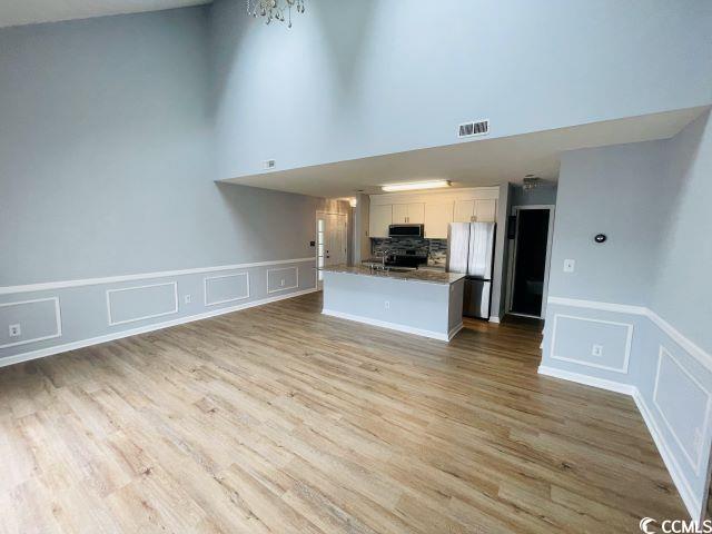 Building Photo - 4369 Spa Dr