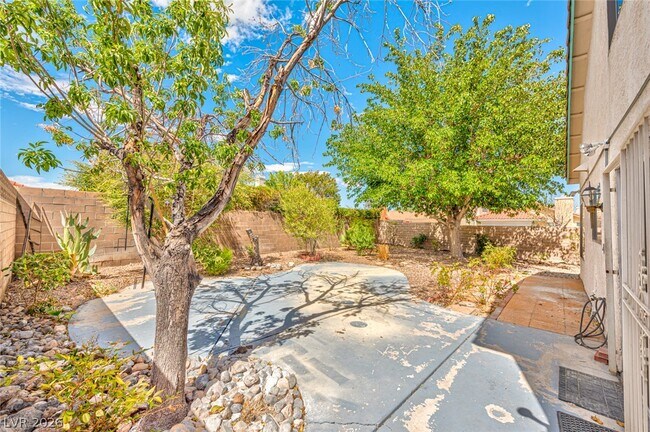 Foto del edificio - 7686 Selby Ct