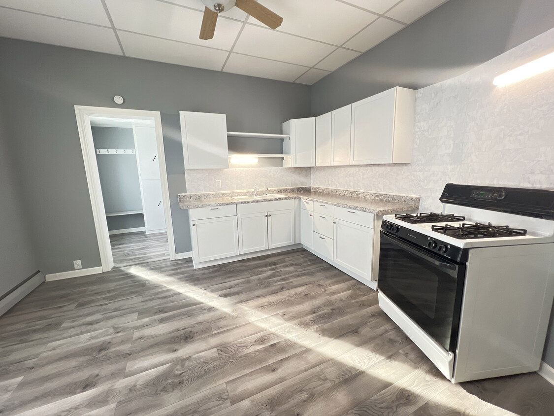 Foto principal - 912 N 6th St