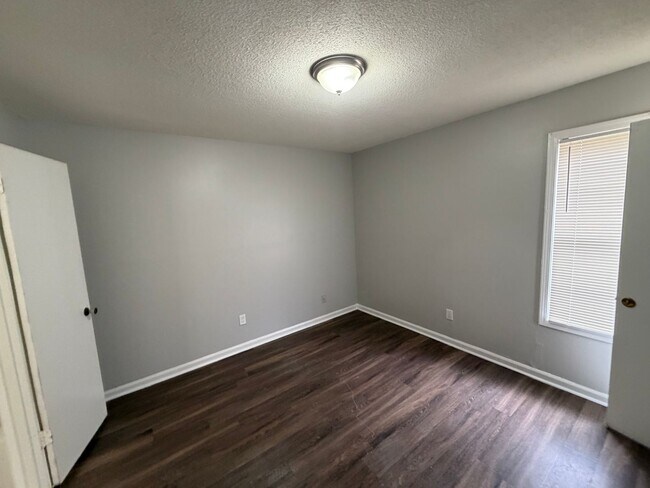 Foto del edificio - 4169 Double Tree St