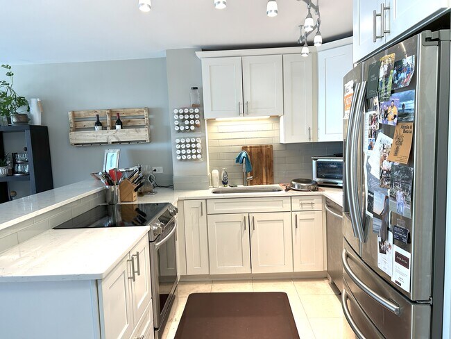 Foto del edificio - 5601 N Sheridan Rd