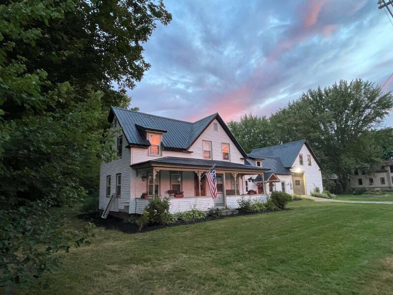Primary Photo - 2820 E Conway Rd