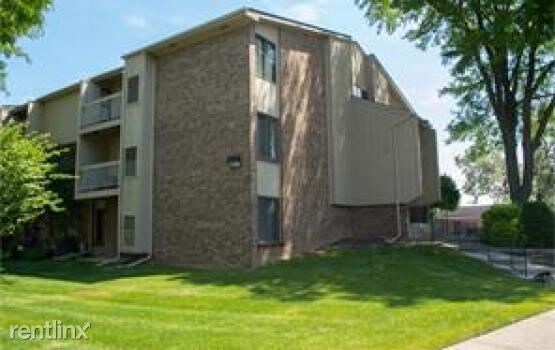 Primary Photo - 30515 W 14 Mile Rd