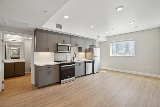 Foto del edificio - 2480 Bancroft Way