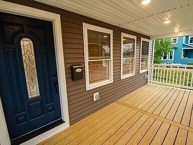 Foto del edificio - 294 W 2nd St