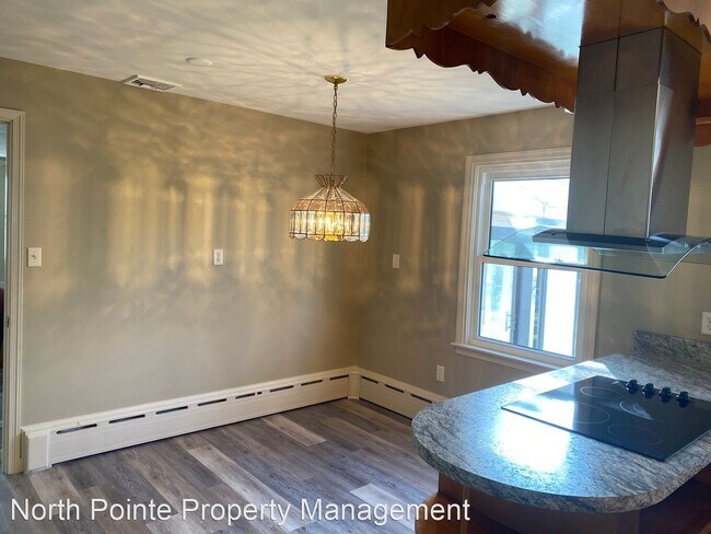 Foto del edificio - 2 br, 1 bath House - 2402 New Holland Pike