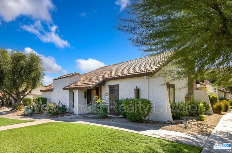 Primary Photo - 2530 E Miramonte Cir