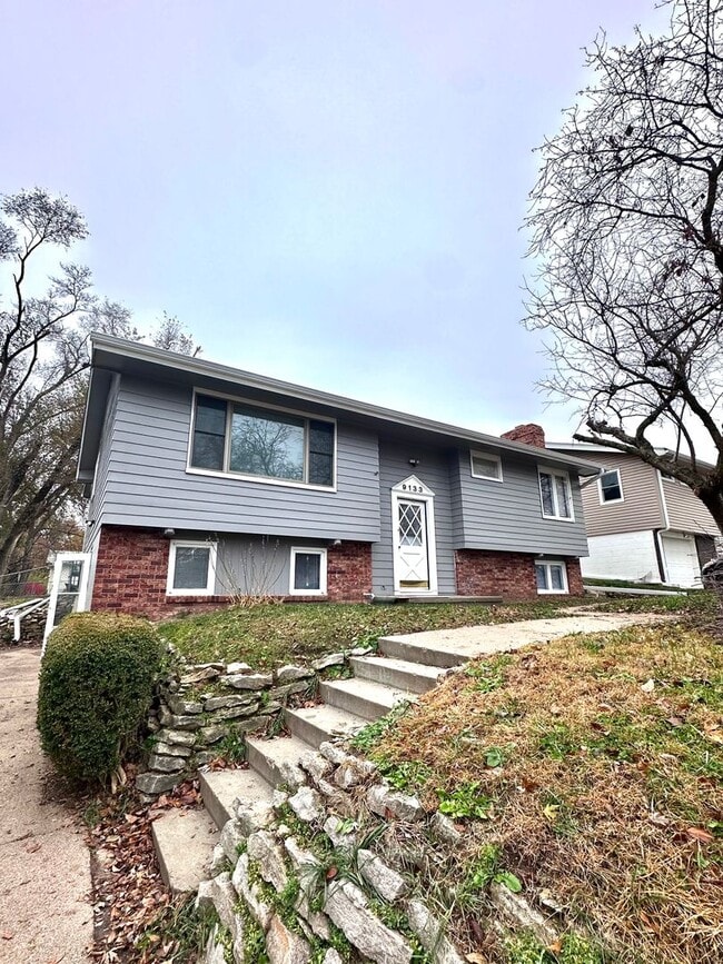 ? Beautifully Updated Home in Hummingbird Hill ? - ? Beautifully Updated Home in Hummingbird Hill ?