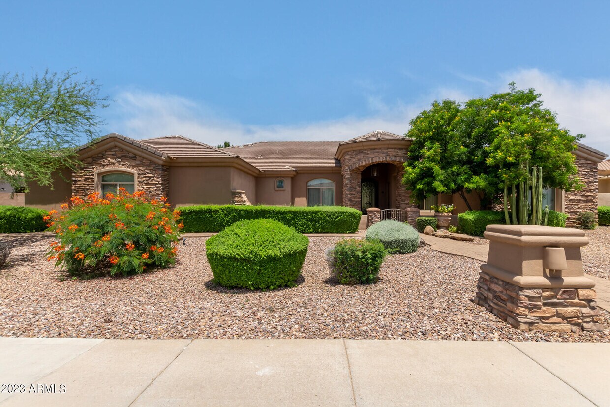 Foto principal - 2618 E Locust Dr