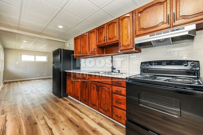Foto del edificio - 1823 Rutland Ave