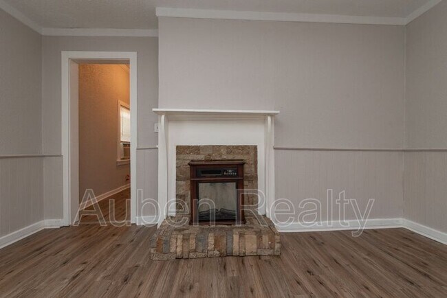 Foto del edificio - 1400 Maple St