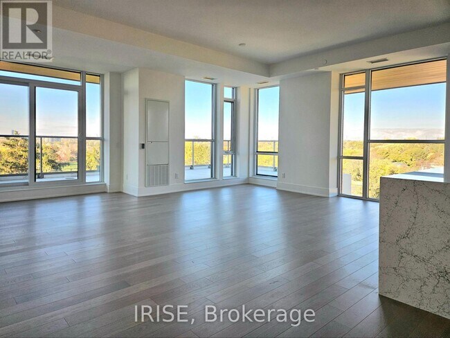 Photo du bâtiment - 397 Royal Orchard Blvd