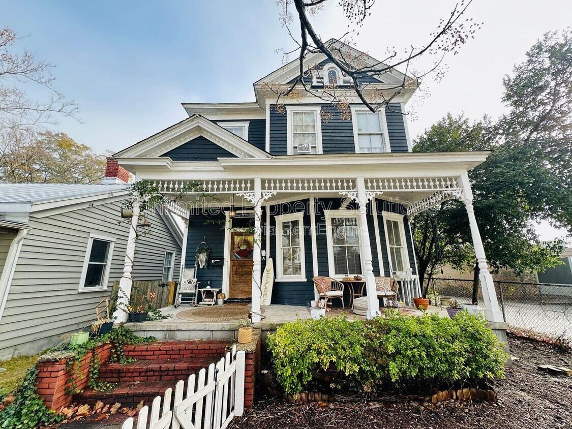 Photo - 108 N 8th St