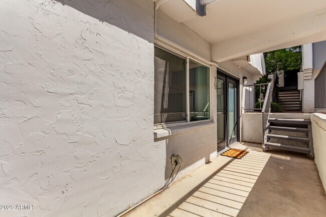 Foto del edificio - 3416 N 44th St