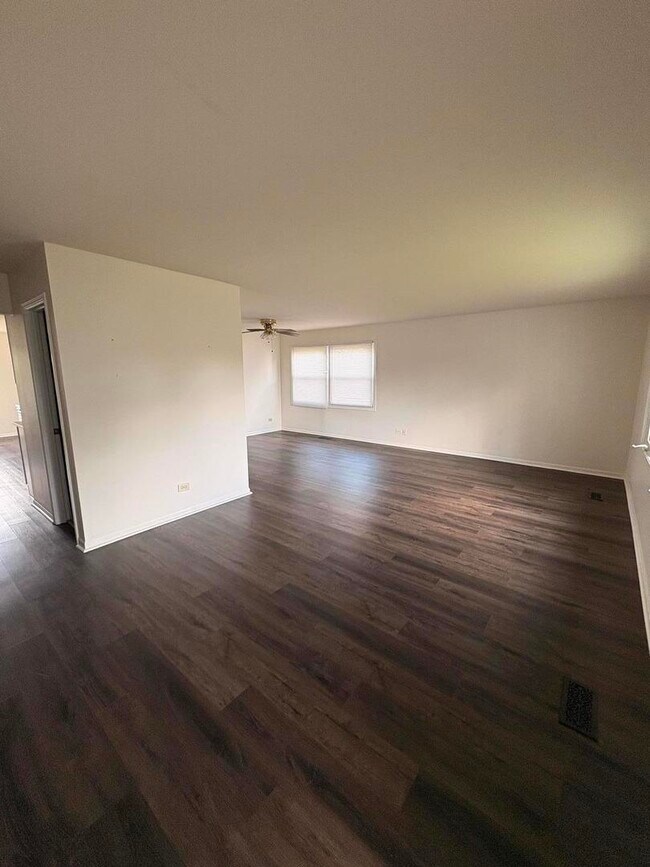 Foto del edificio - 619 Belair Ct