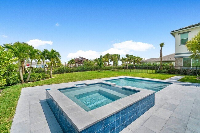 Building Photo - 12289 Waterstone Cir