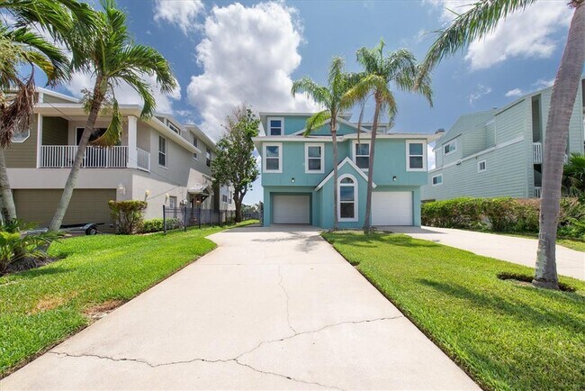 Foto del edificio - 2507 Bay Blvd