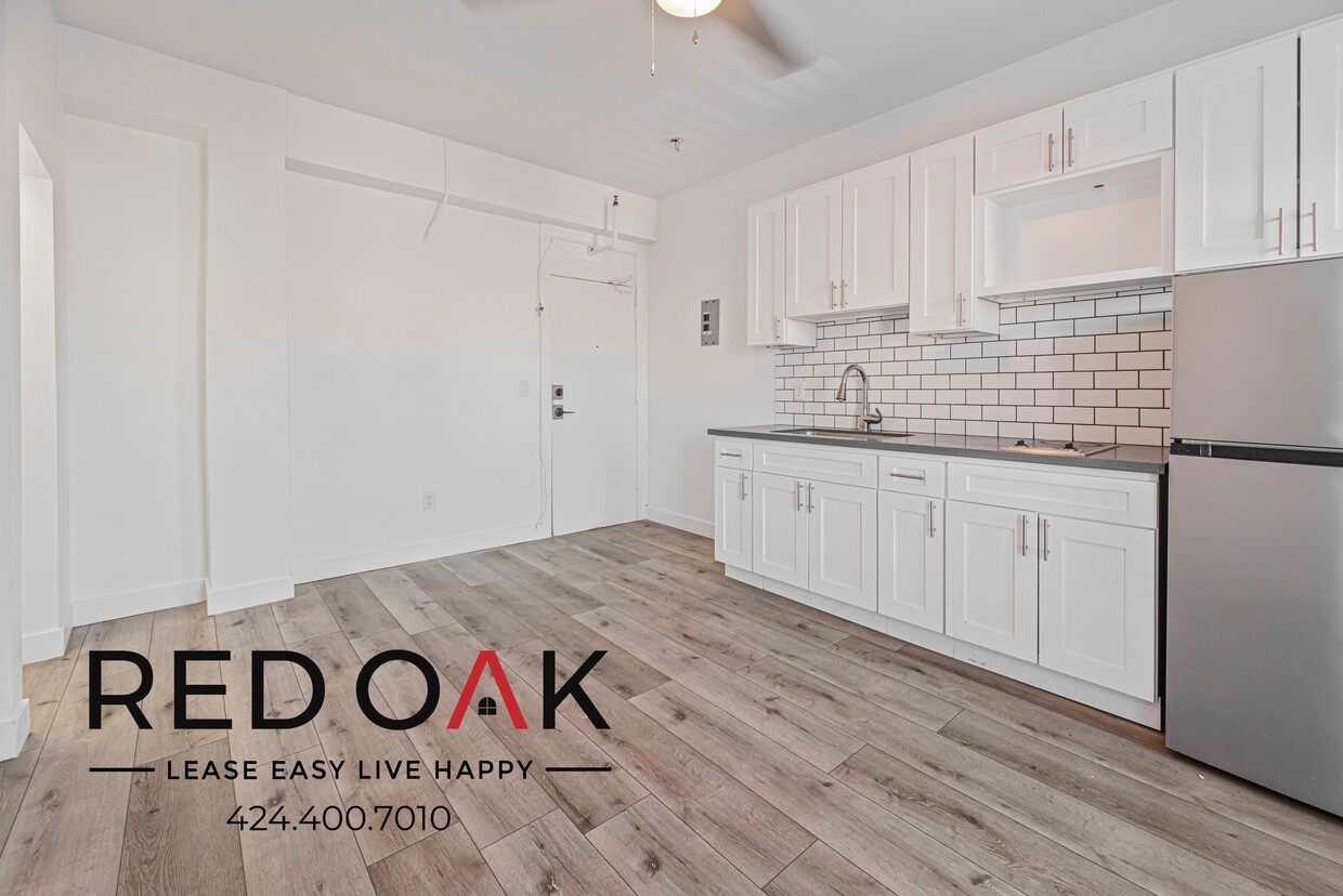 Foto principal - 744 Beacon Ave