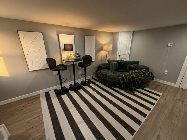 Foto del edificio - 414 Mansion Rd