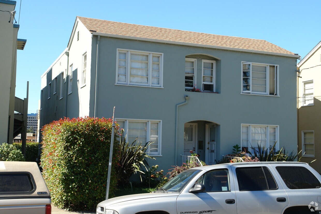 Foto principal - 353 41st St