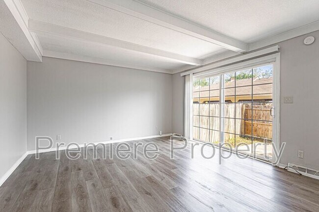 Foto del edificio - 6202 E 129 St