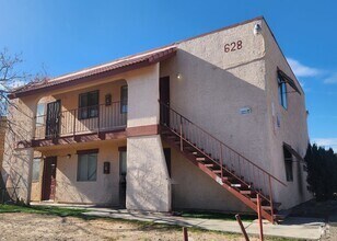 Building Photo - 628 Triest Ct