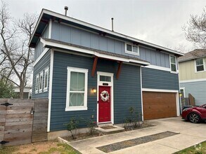 Building Photo - 505 W N Loop Blvd