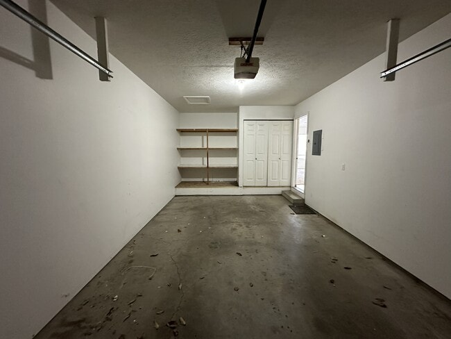 Building Photo - 508 Harriet Ct