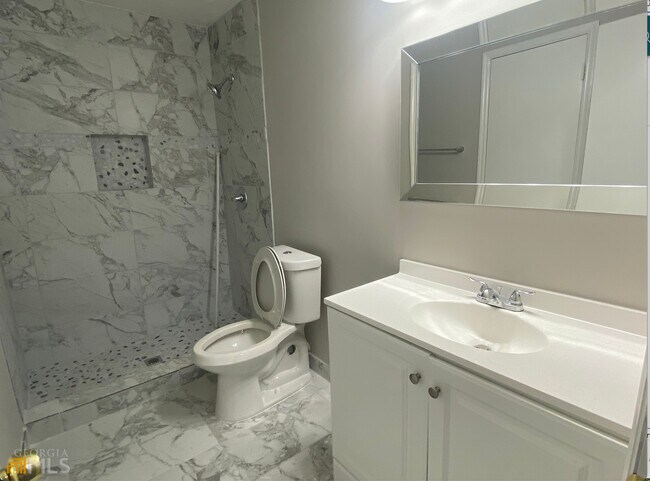 Building Photo - 337 Bradley Woods Ct NW