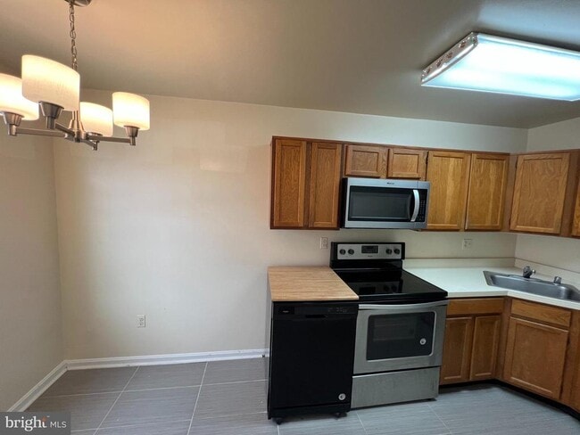 Foto del edificio - 1801 Key Blvd