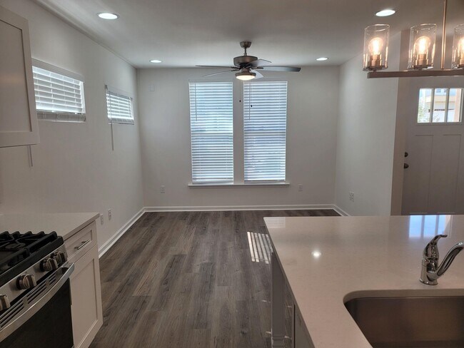 Foto del edificio - 3653 Meadow Vista Ln.