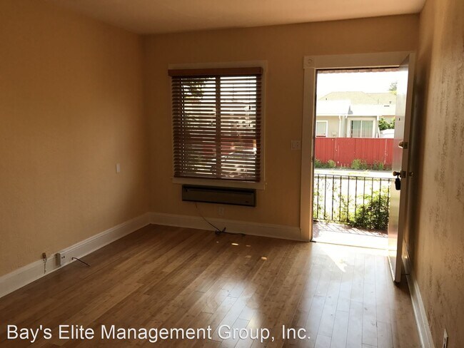 Foto del edificio - 2441 Bonar St