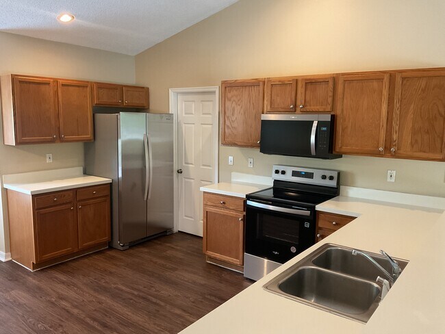 Foto del edificio - 1430 Windy Bluff Dr
