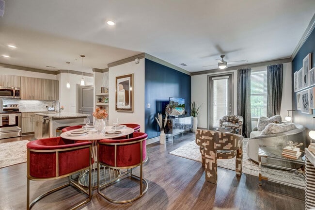 Building Photo - Camden Alpharetta