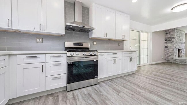 Building Photo - 2323 Harriman Ln