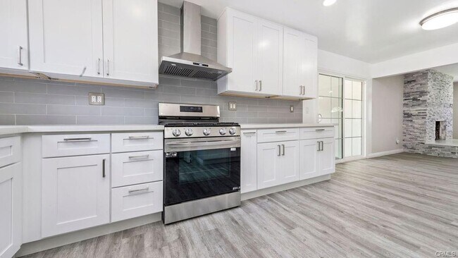 Foto del edificio - 2323 Harriman Ln