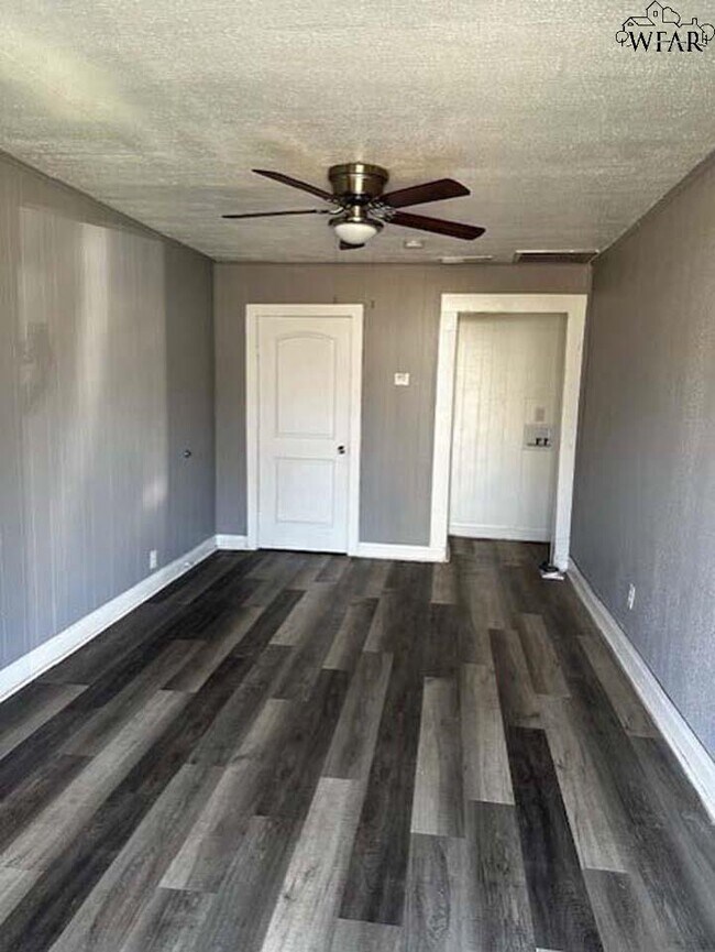 Foto del edificio - 1011 16th St