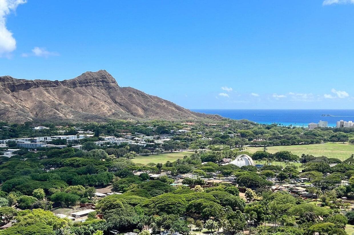 Diamond Head Vista...Breathtaking views, high floor, A/C, open lanai - Diamond Head Vista...Breathtaking views, high floor, A/C, open lanai